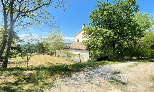Rustico/Casale In Vendita a Trecastelli