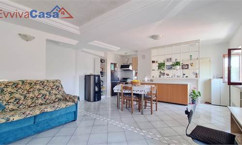 4 camere 2 bagni garage e giardino