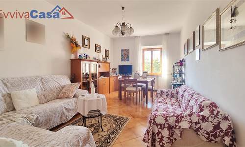 Casa indipendente immersa nel verde a due passi dal centro di Recanati