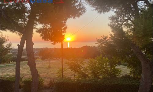 Villa indipendente vista mare con giardino