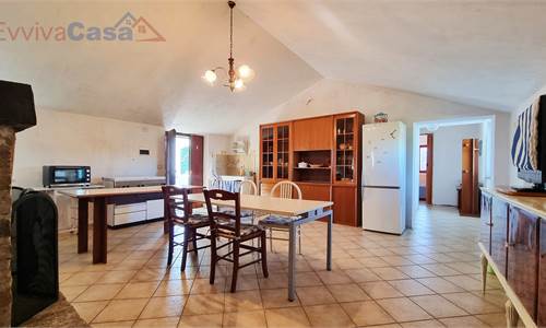 Compri la casa e ti regaliamo il trattore