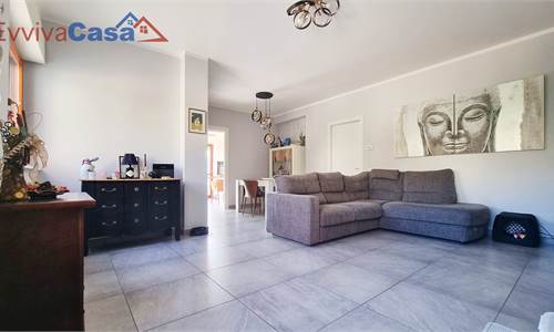 spazioso quadrilocale ristrutturato e vicino scuole