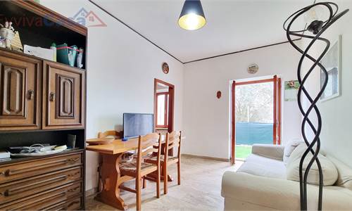 Cielo-terra con corte e mansarda: spazio, panorama e libertà