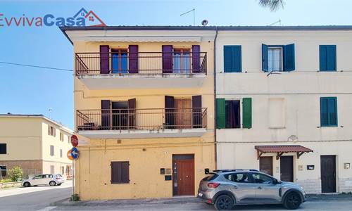 bilocale con 2 balconi uso investimento